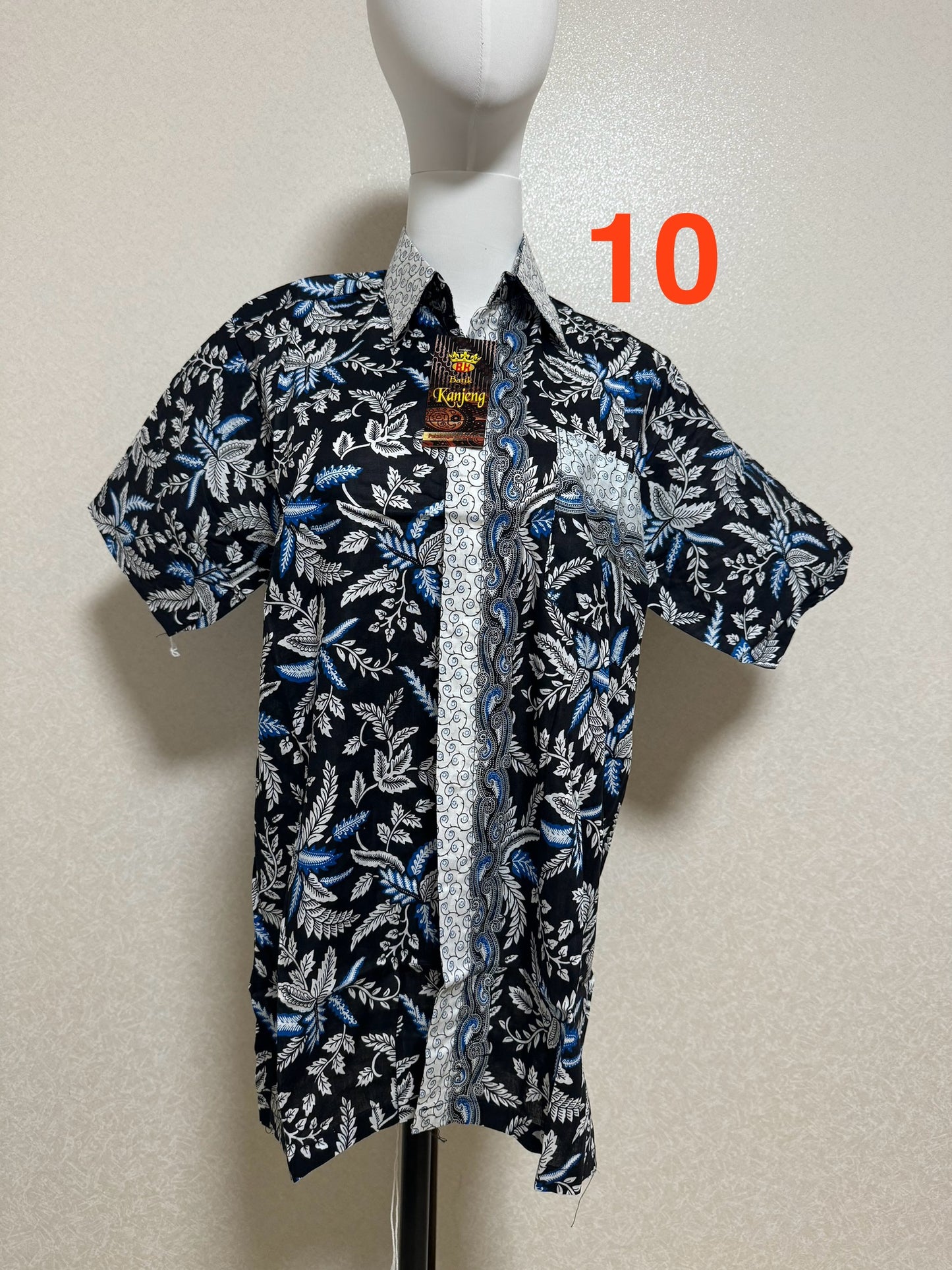 Kemeja Batik Cowo Lengan Pendek Size M