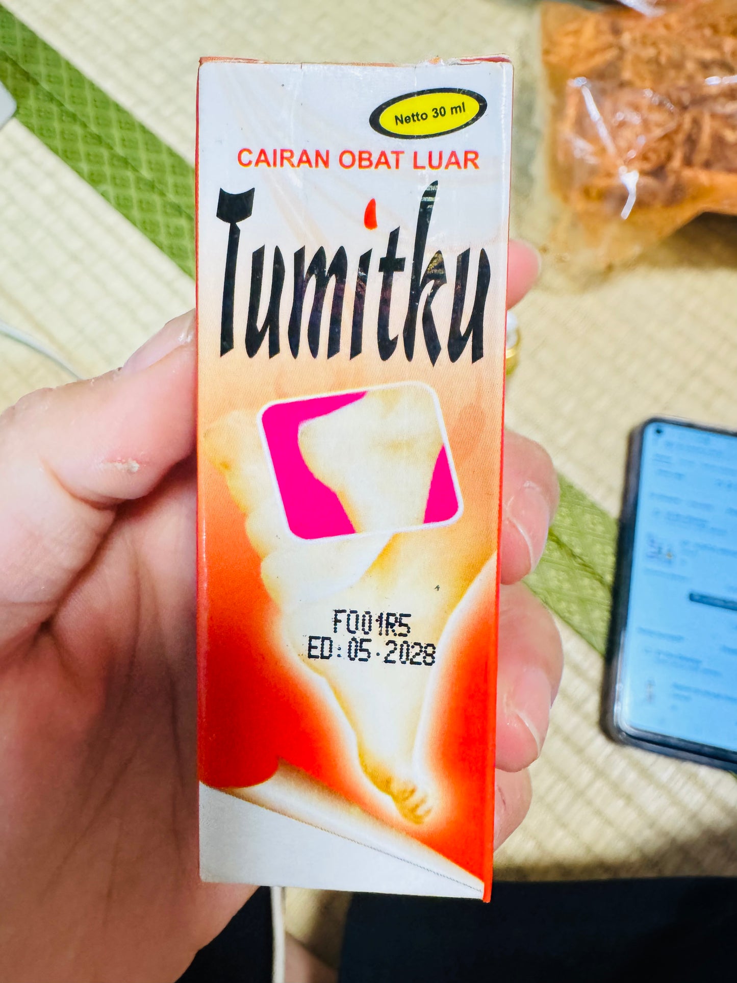 Tumitku tumit pecah”