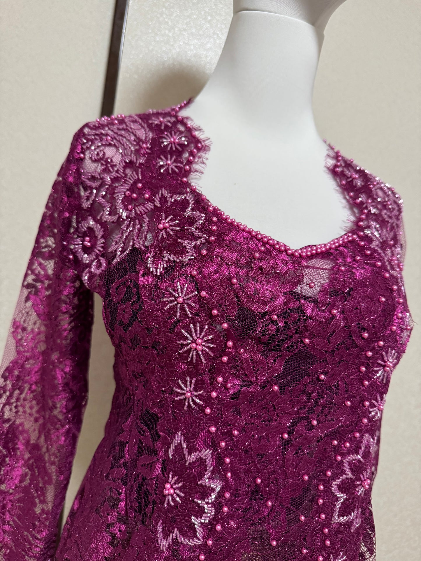 Kebaya Metalic Payet ( Kebaya Saja )