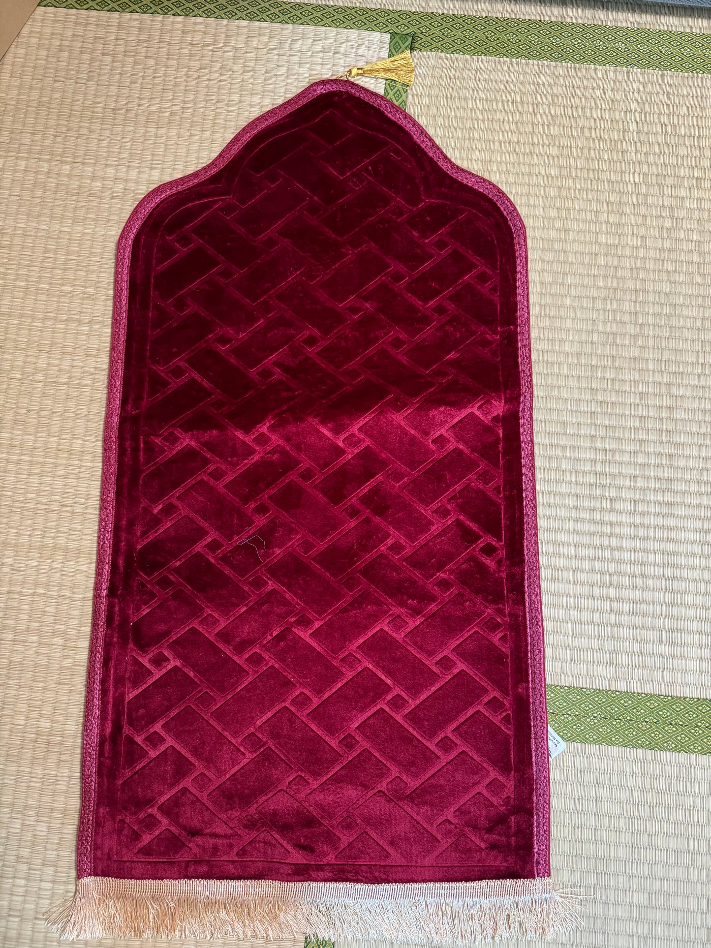 Sajadah Kubah Polos Anti Slip Medium 50x100 cm