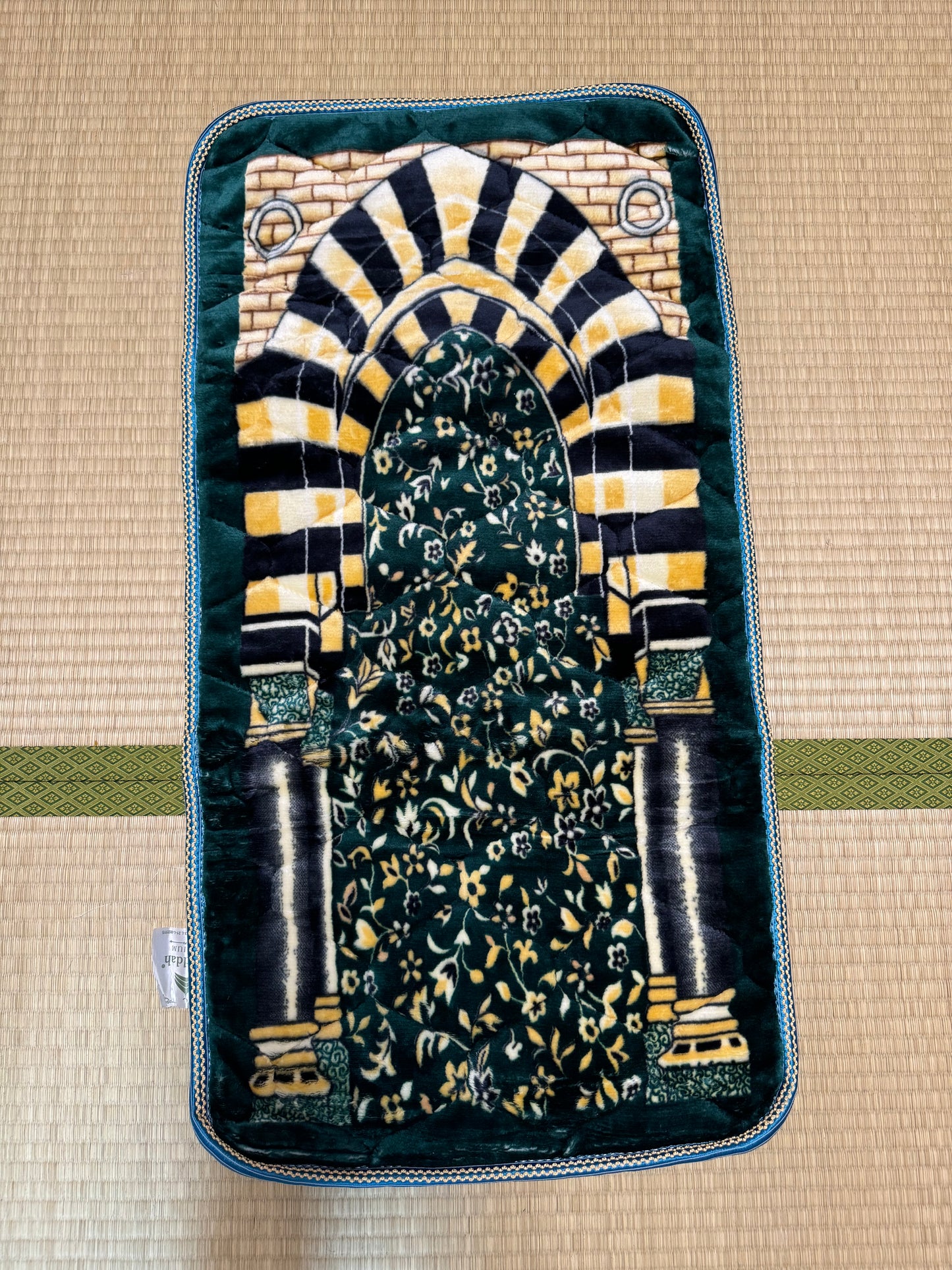 Sajadah Tebal Anti Slip Tanpa rumbai 50x100 cm