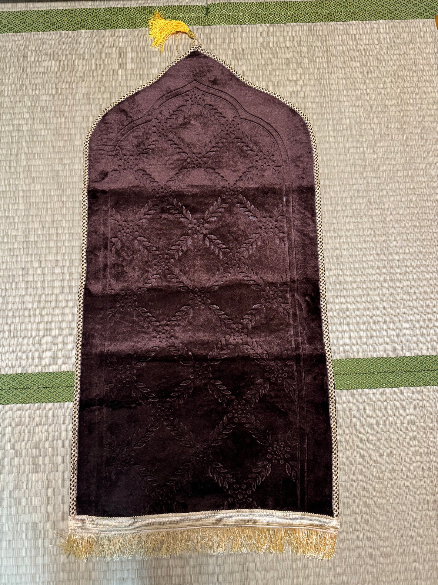 Sajadah Kubah Polos Anti Slip Medium 50x100 cm