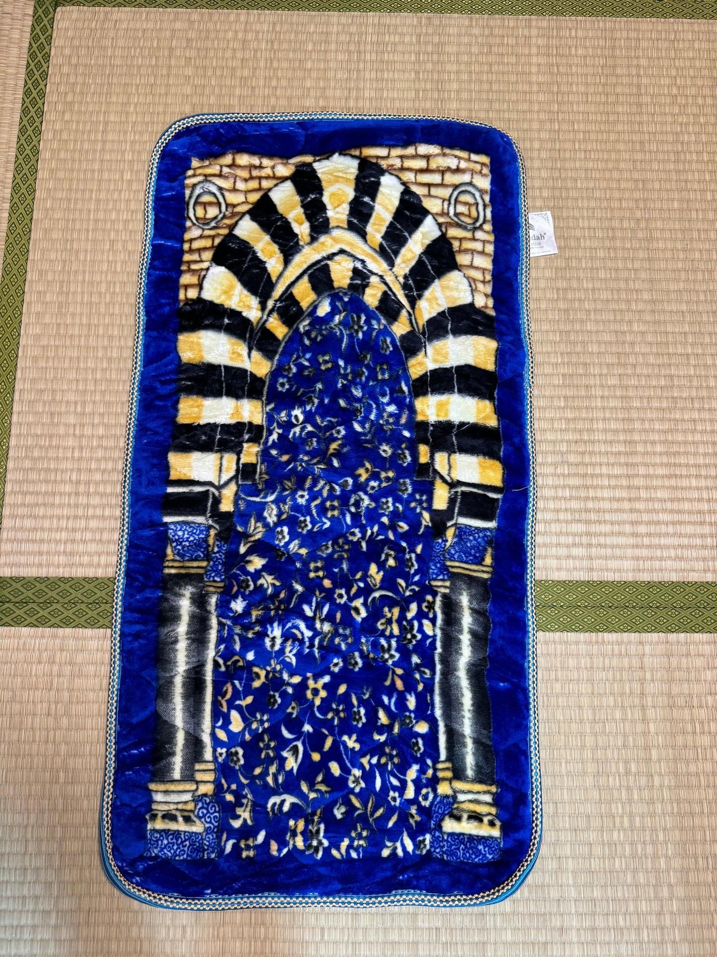 Sajadah Tebal Anti Slip Tanpa rumbai 50x100 cm