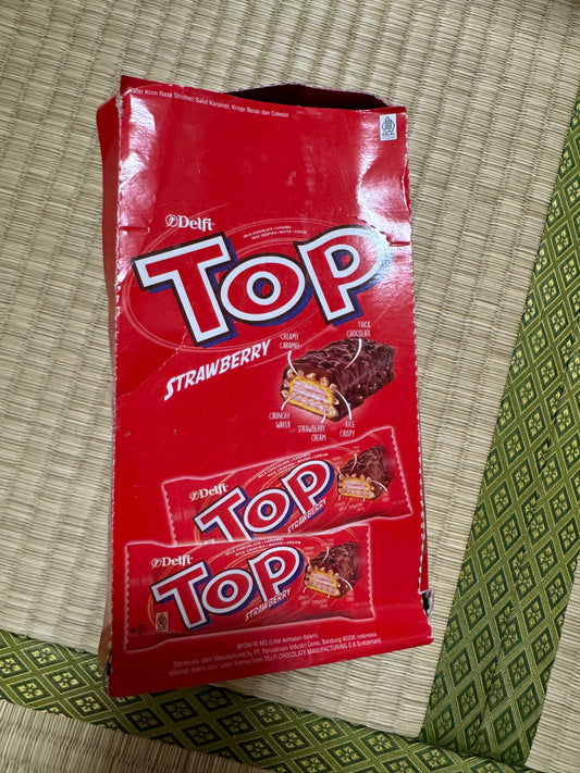 TOP Merah Strobery