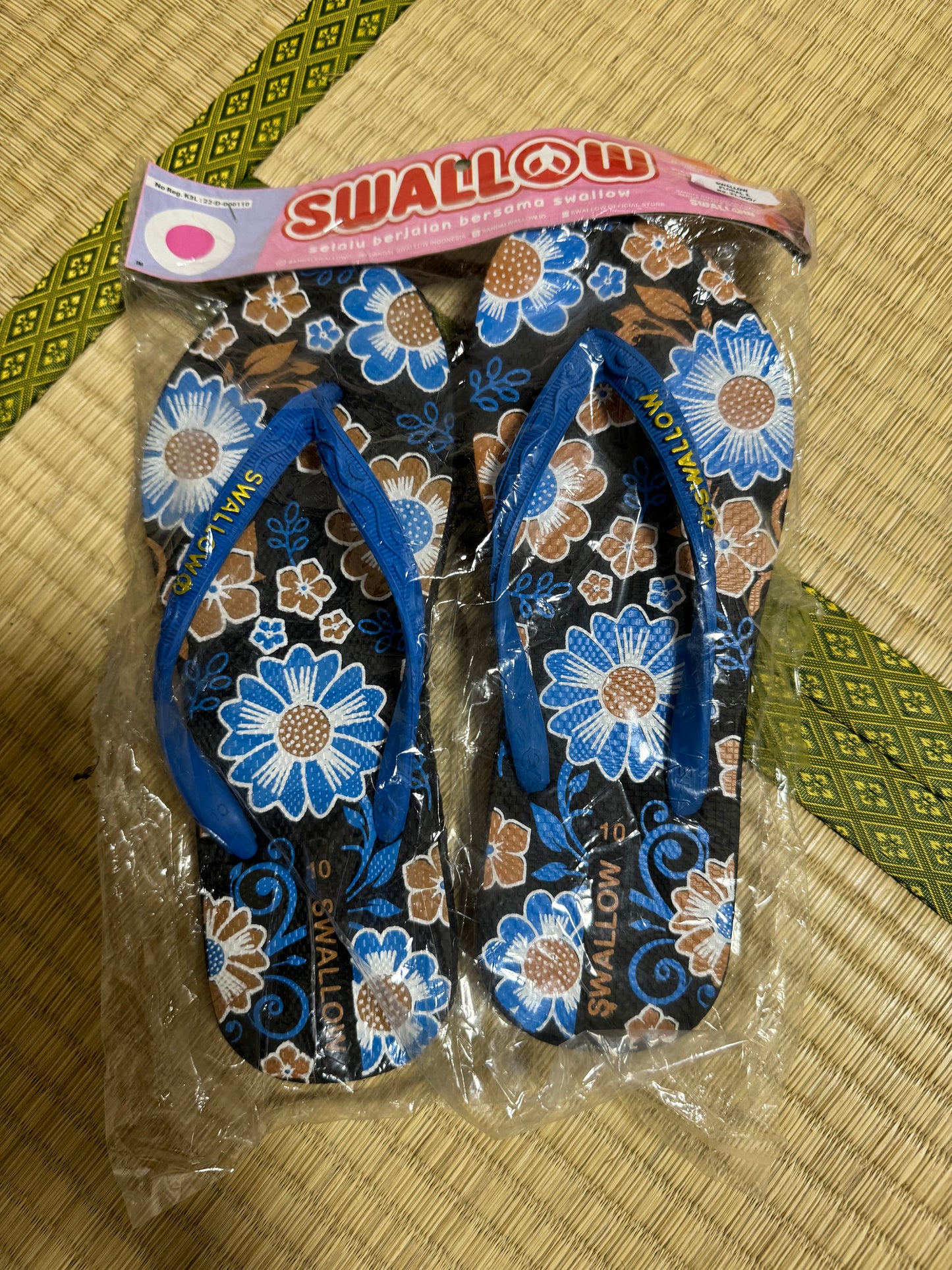 Sandal Swallow Motif