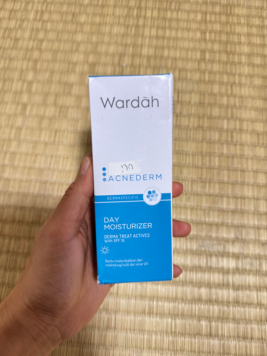 Wardah Day Moist Acnederm