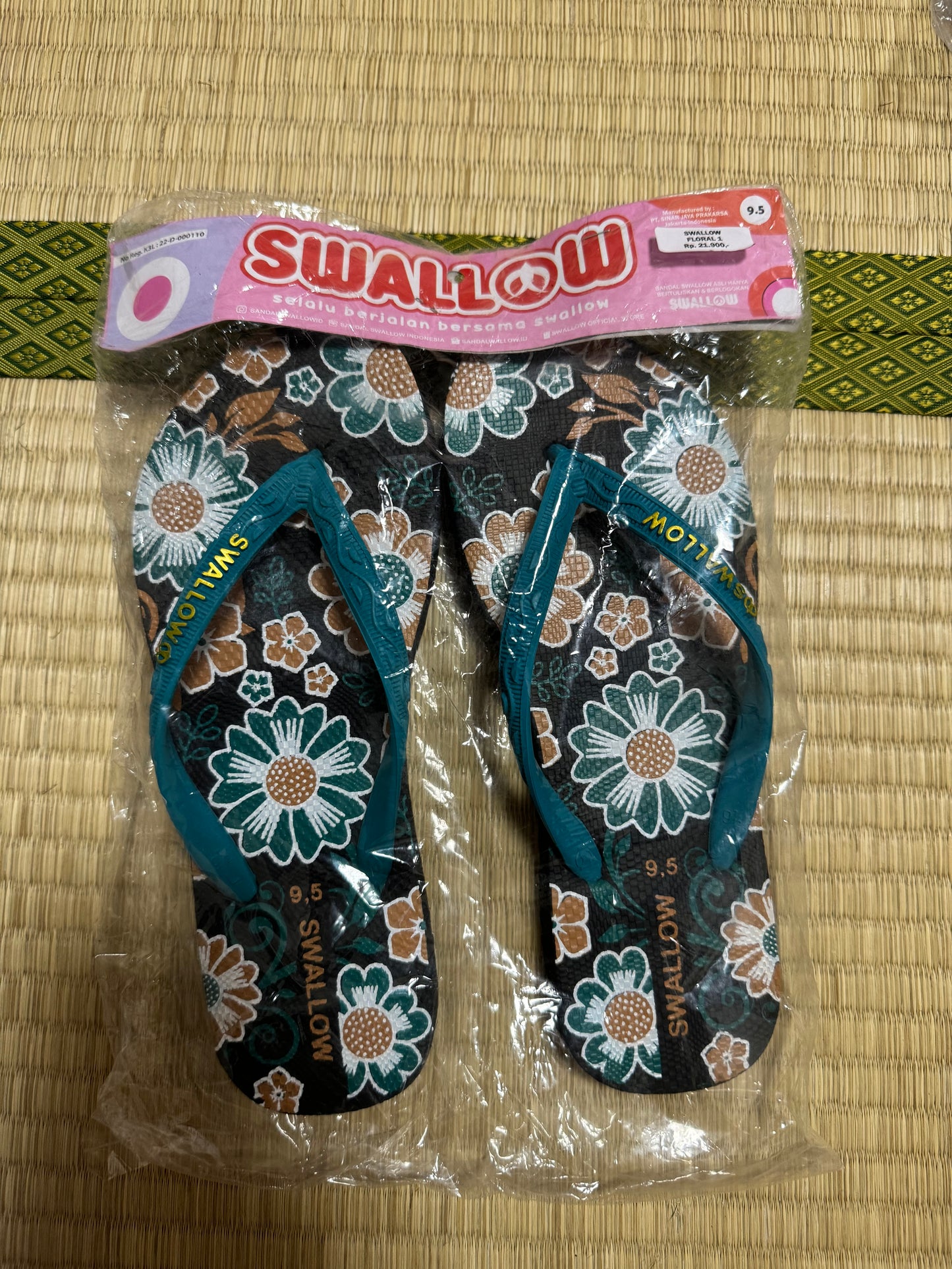 Sandal Swallow Motif