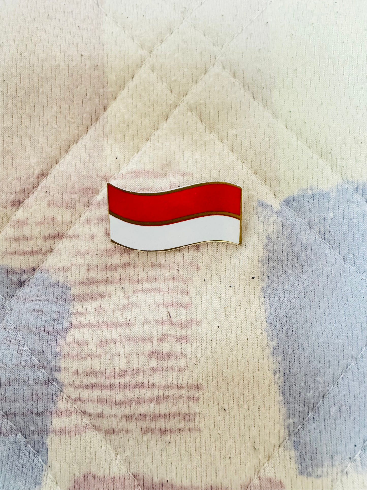 PIN Mika Bendera Indonesia
