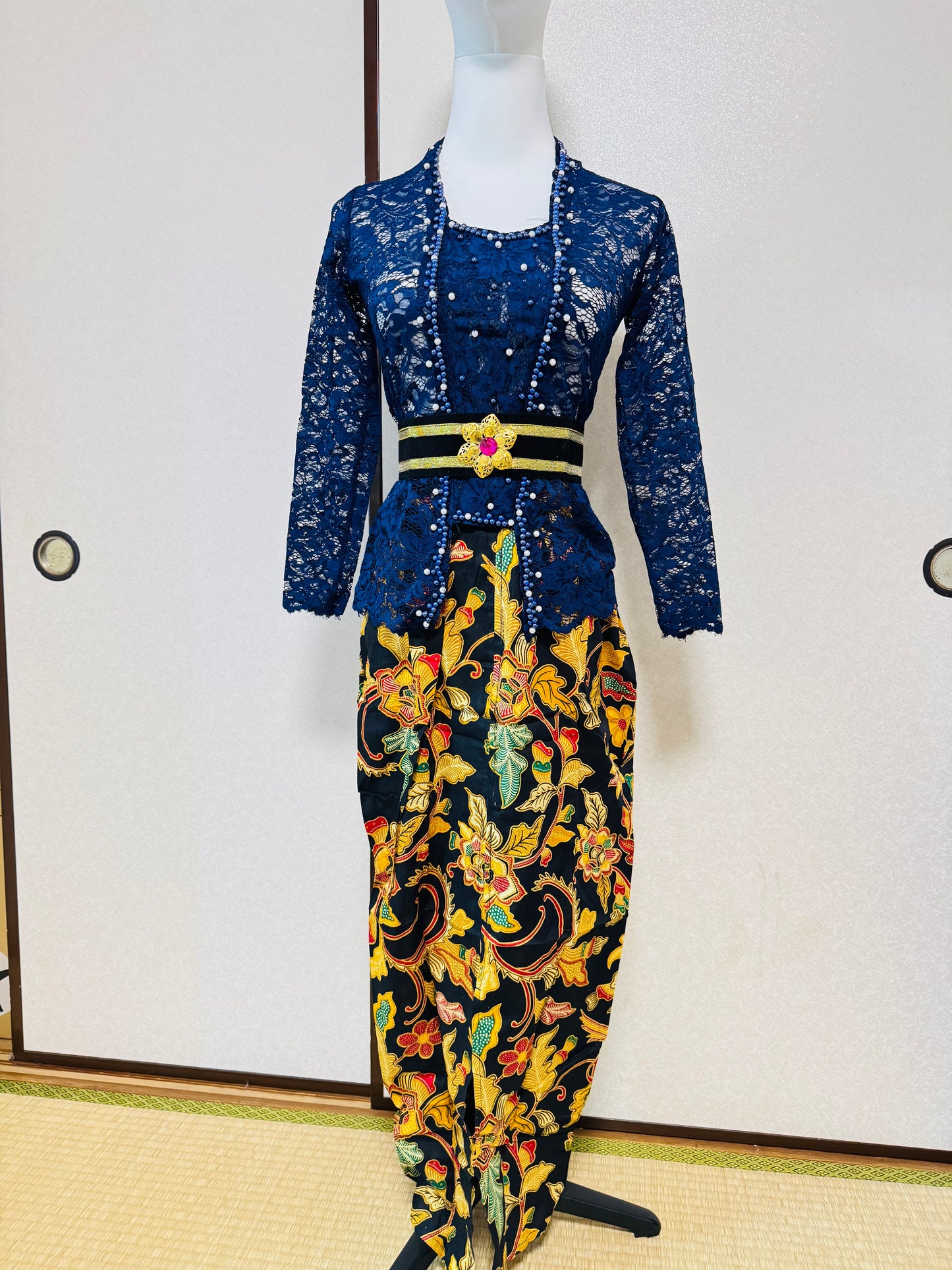 Kebaya Set Size S bisa ganti Rok