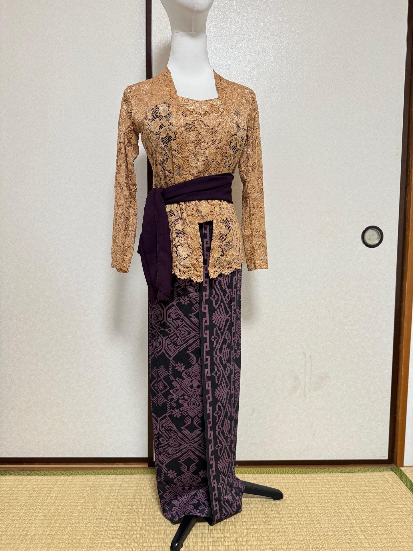 Kebaya Set Size L bisa ganti Rok
