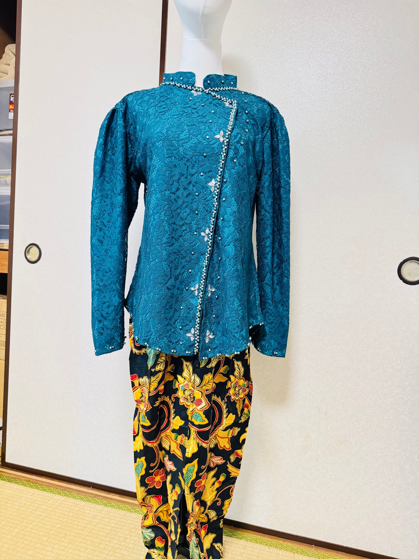 Kebaya Set Size L bisa ganti Rok