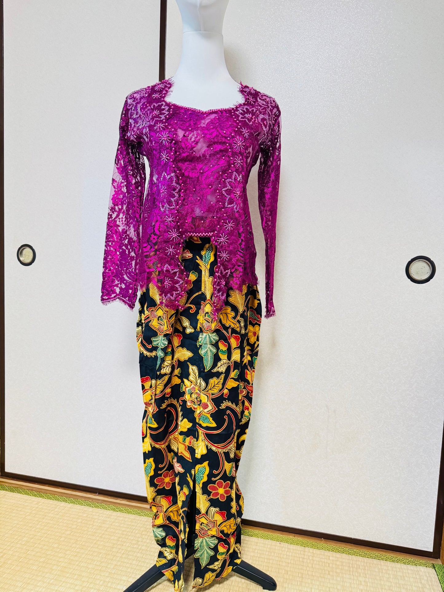 Kebaya Set Size M bisa ganti Rok