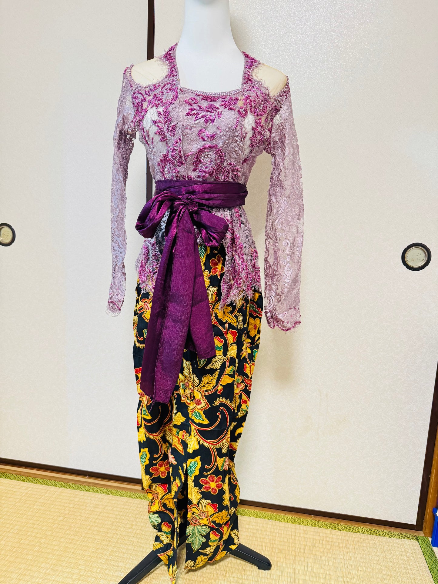 Kebaya Set Size L bisa ganti Rok