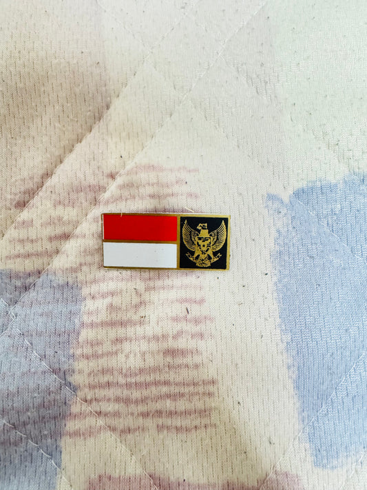 PIN Mika Bendera Indonesia