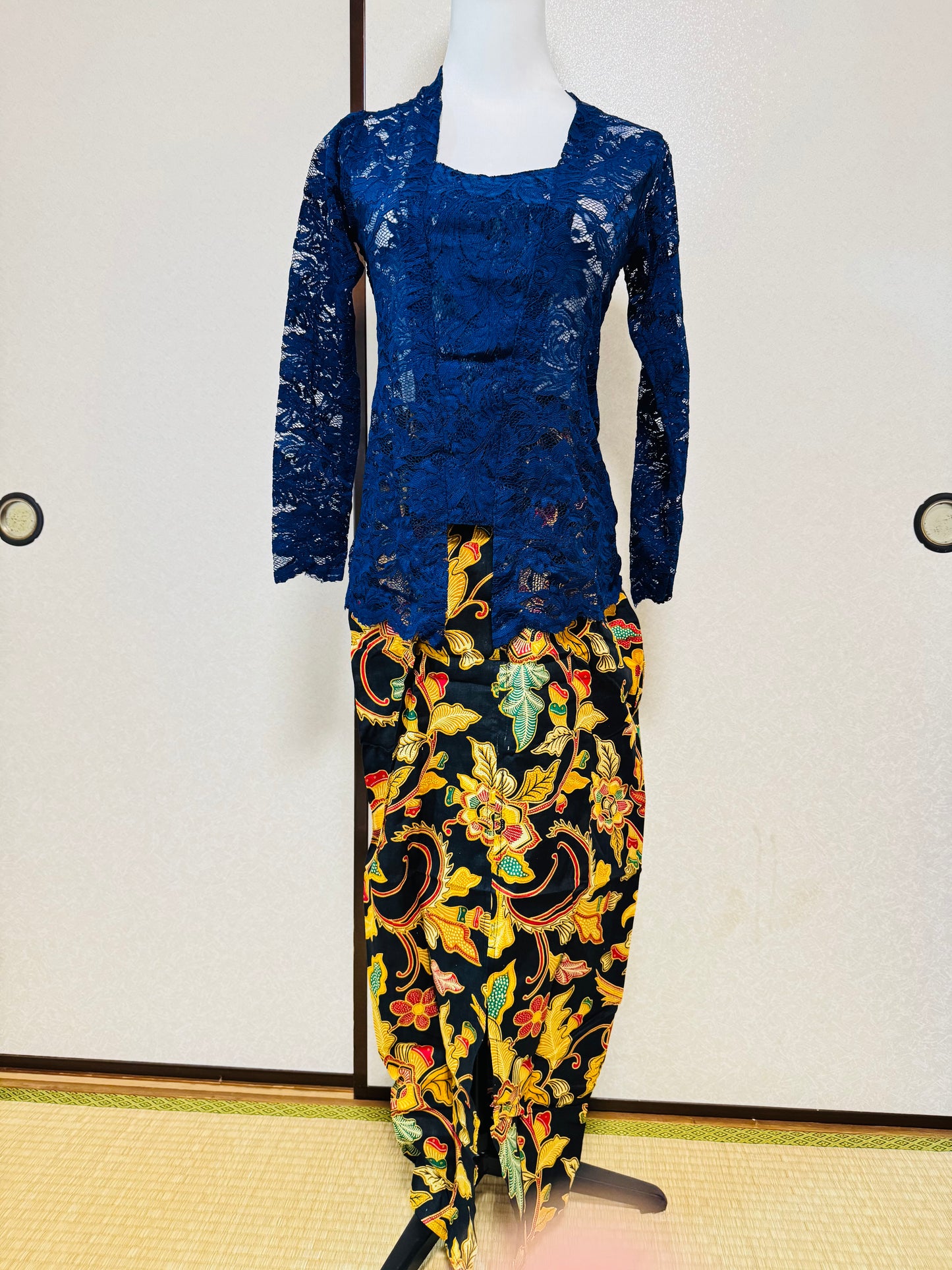 Kebaya Set Size M bisa ganti Rok