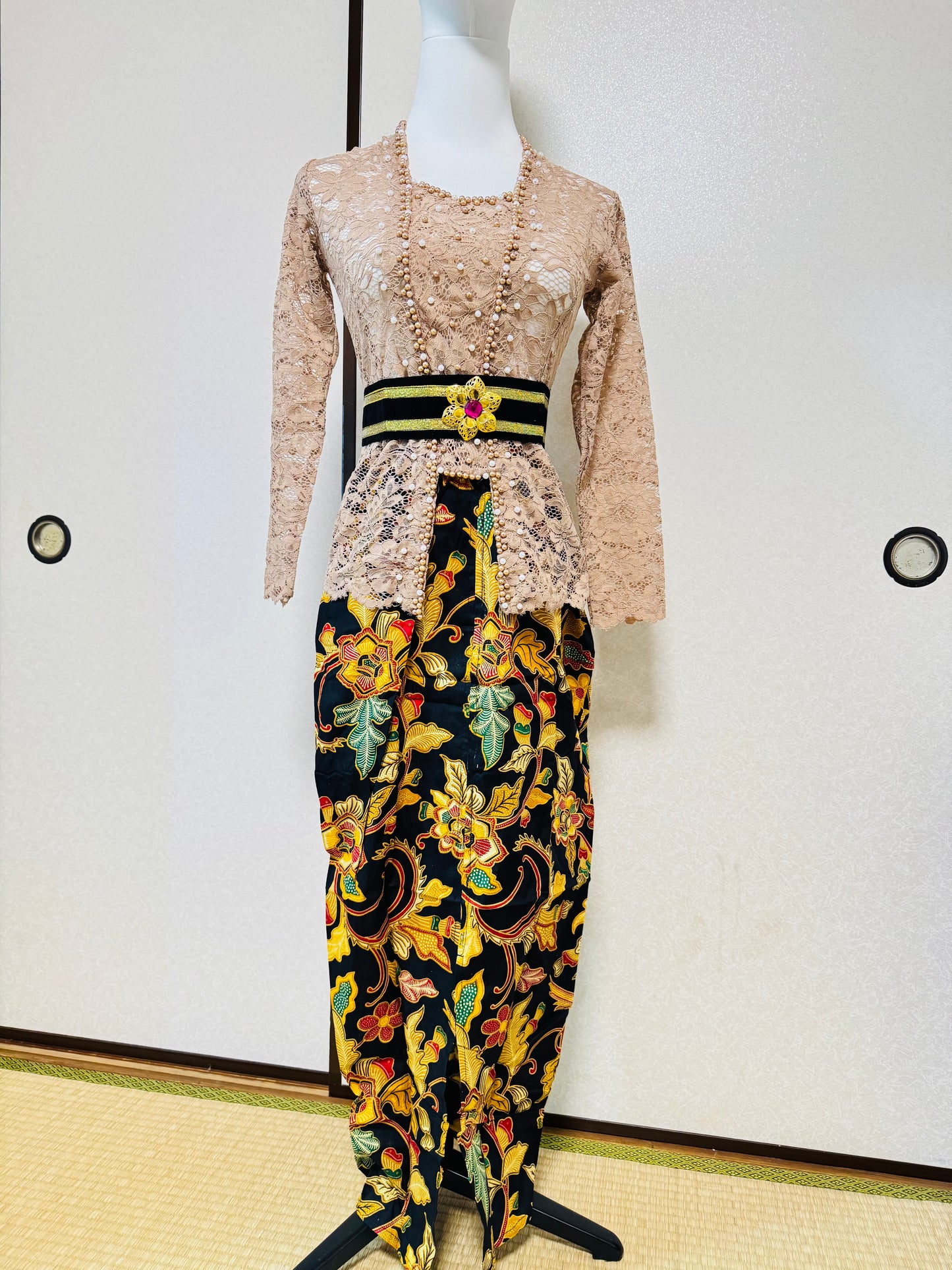 Kebaya Set Size S bisa ganti Rok